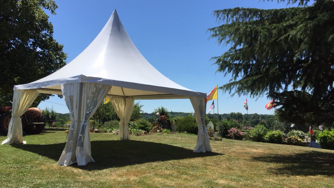barnum x1 (3) Barnum blanc 5x5 (éclairage compris)